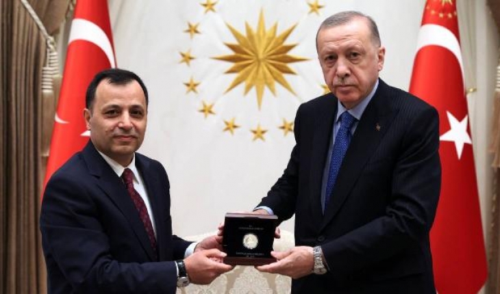 Cumhurbaşkanı Erdoğan Anayasa Mahkemesi Başkanı Arslan’ı kabul etti