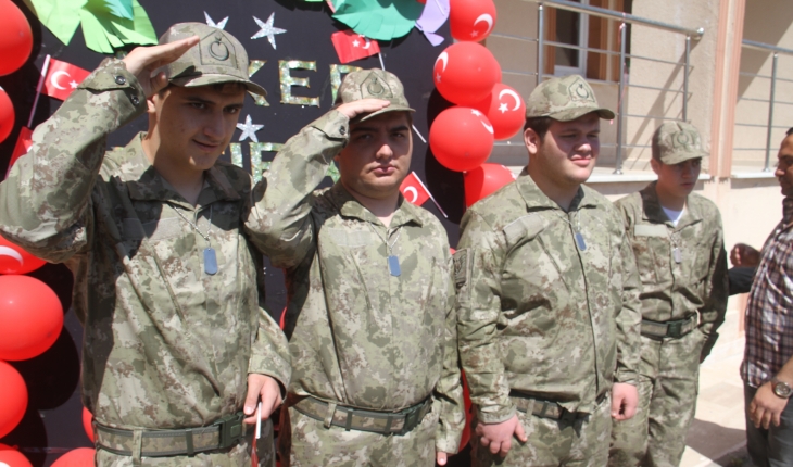 Beyşehir’de engelli gençler için asker eğlencesi düzenlendi
