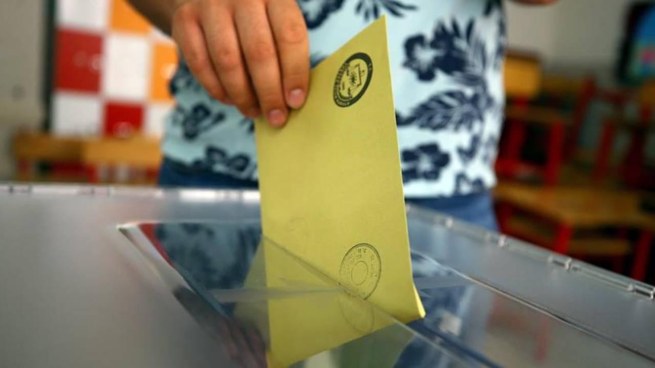 Antalya Büyükşehir Belediyesi çalışanının “oy kullanmadığı için darbedildiği“ iddiası