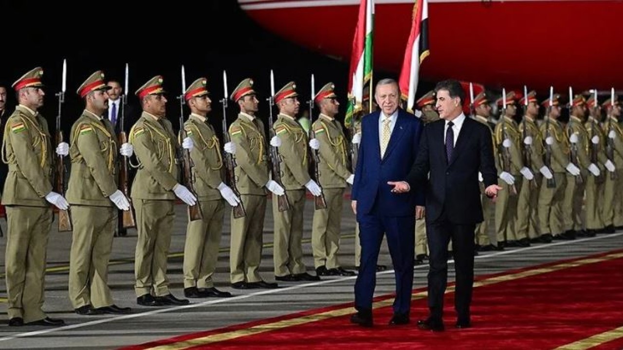 Cumhurbaşkanı Erdoğan Erbil’de törenle karşılandı