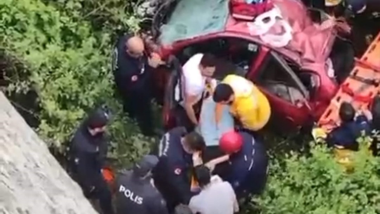 140 kilometre hızla istinat duvarından düşen otomobildeki futbolcu öldü