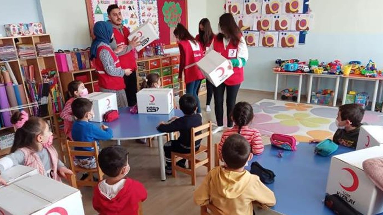 Türk Kızılay geçen yıl 776 bin 312 kişiye ilk yardım eğitimi verdi